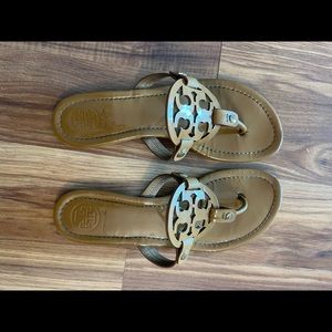 Tory Burch Tan Patent Leather Millers -Size 8